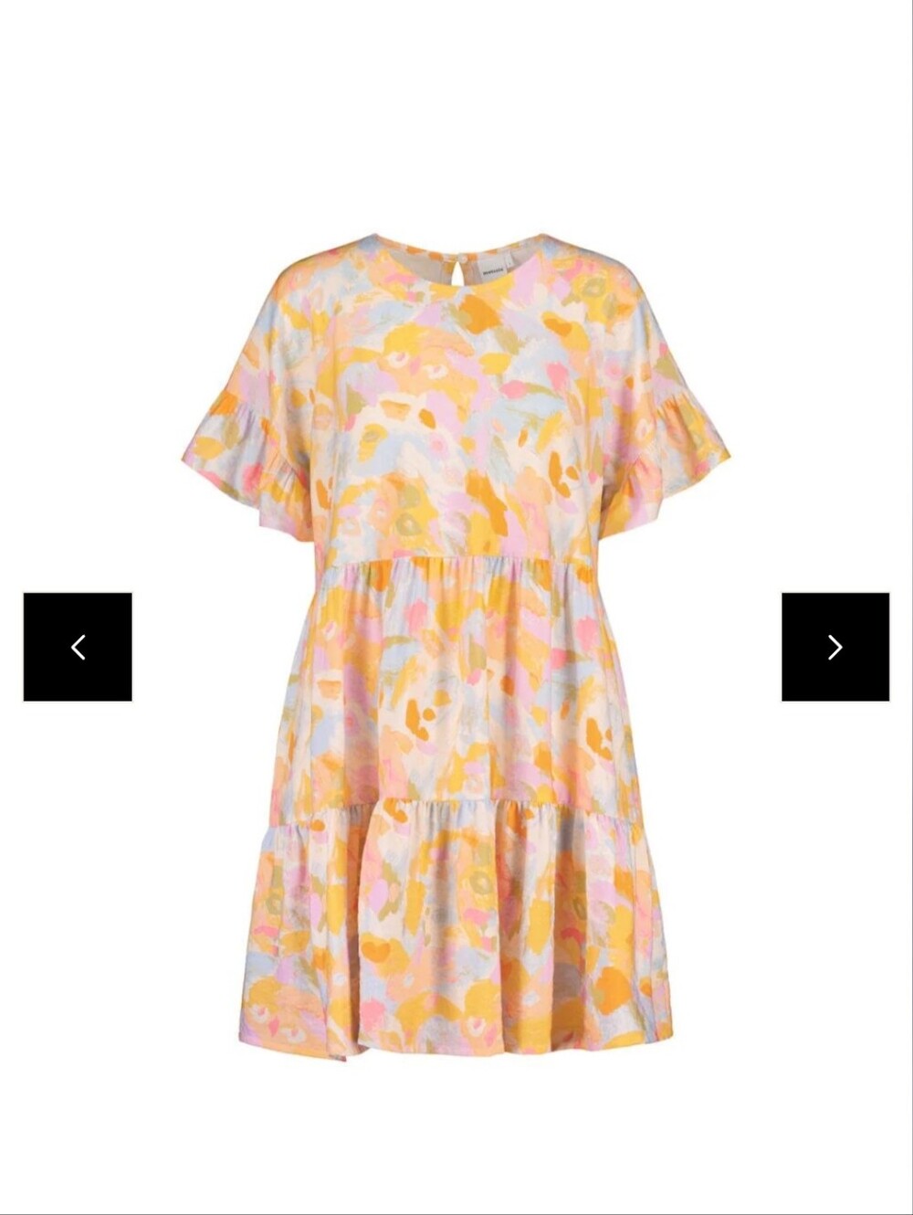 Metsola Tahiti Frill Dress featuring a Floral Design Size Large.  Like New
